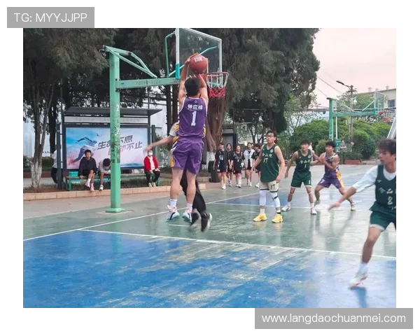 探寻篮球运动员成长历程与赛场精神力量及未来全面发展之路新篇章