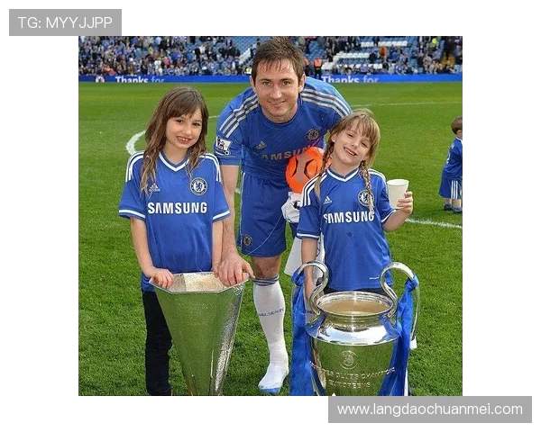 弗兰克·兰帕德:从切尔西传奇球员到英格兰足球教练的精彩历程 弗兰克·兰帕德:从切尔西传奇球员到英格兰足球教练的精彩历程