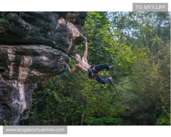 西安攀岩队在极限运动联赛中以71分稳居积分榜首位