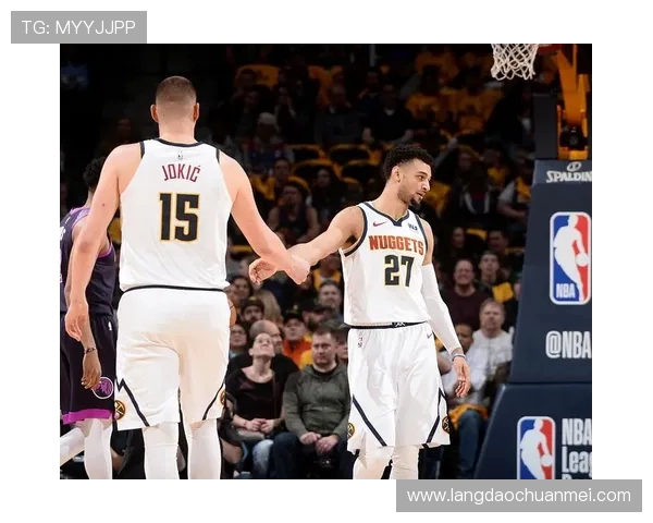 东部与西部球队对决分析谁将赢得赛季冠军荣耀