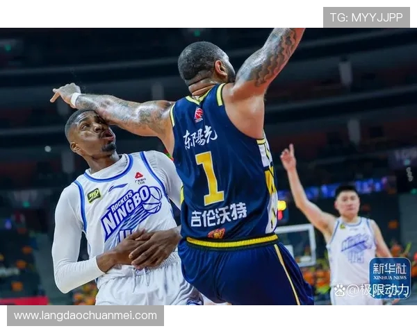 中国队篮球对决全球强队展现实力与团队精神的精彩赛事分析