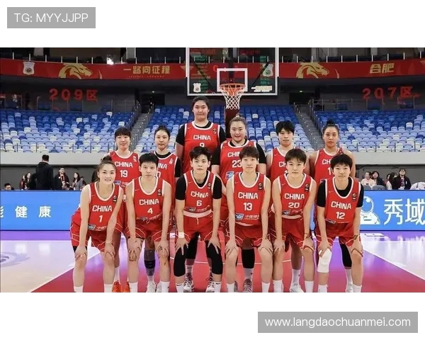 八一女篮与上海女篮激战正酣争夺女篮联赛冠军荣耀之战