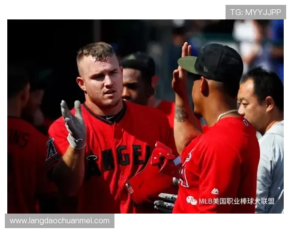 坎布尔与前进鹰的精彩对决结果揭晓引发球迷热议